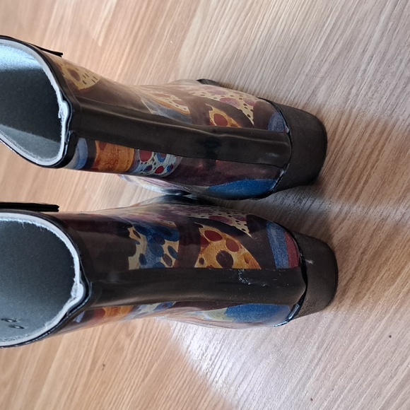 NOMAD Short yippy Cowboy Rain Boots Abstract Size 7 - Picture 2 of 6